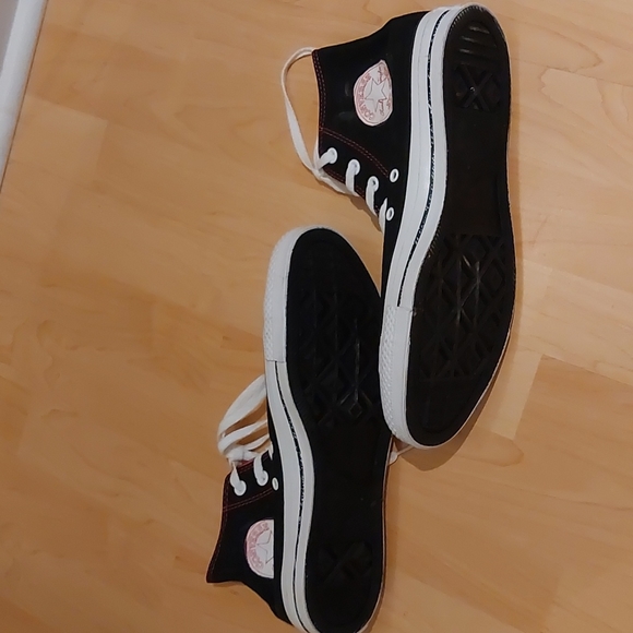 New Black (with Pink Stitching) Chuck Taylor All Stars Hi Converse - Picture 4 of 7